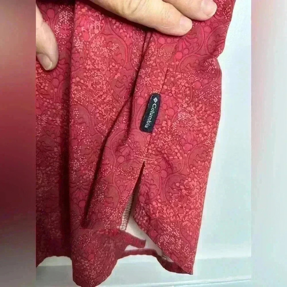 Women’s  Columbia Titanium Hiking Shirt Size Medium - Picture 7 of 10